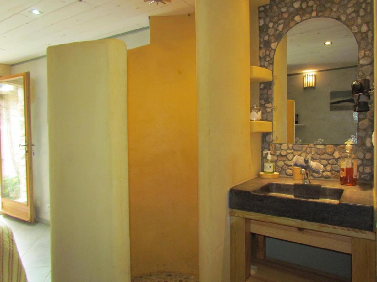 Chambre D'Hotes Des Oliviers La Roque-sur-Cèze Exteriör bild